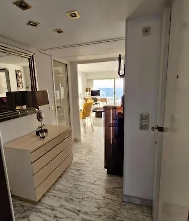 Seaside Beachfront Bord De Apartman