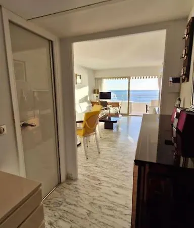 Apartment Seaside Beachfront Bord De Cannes